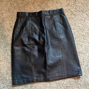 Vintage I.O.U Leather black skirt size 9/10 new